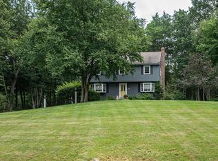 156 Buttrick Rd, Hampstead, NH 03841
