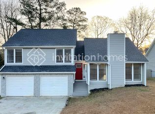 1194 Realm Ln, Lawrenceville, GA 30044