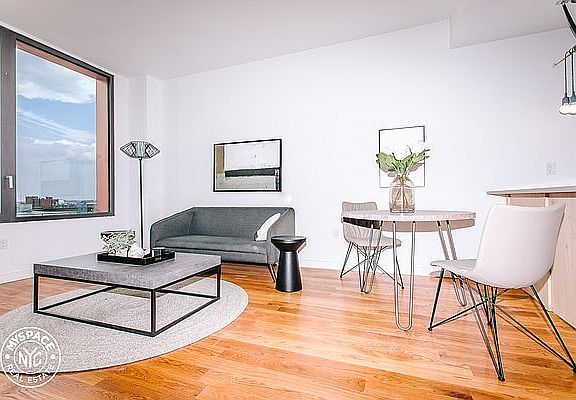 2nd image of 123 Melrose St APT 559