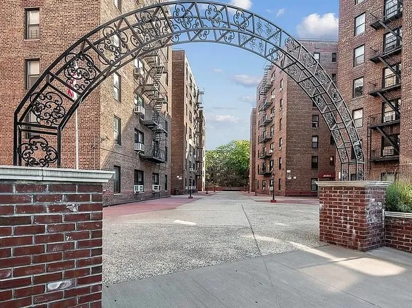 83-77 Woodhaven Blvd APT 3F, Woodhaven, NY 11421