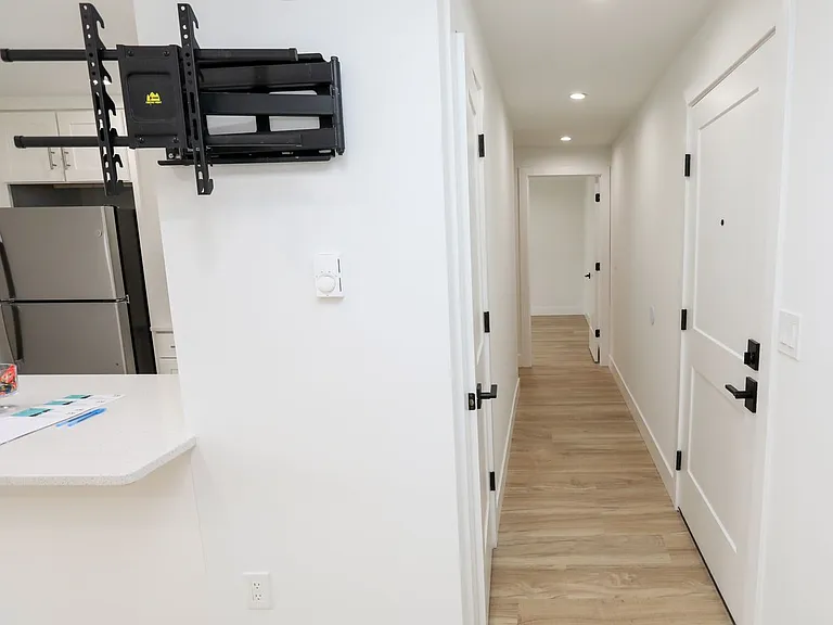 207 Beaver St — Photo 9