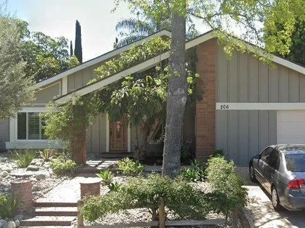 206 Cedar Heights Dr, Thousand Oaks, CA 91360