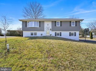 210 Royal Rd, Palmyra, PA 17078