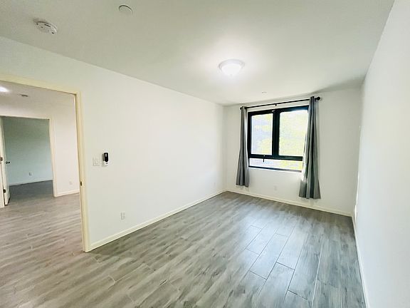 5th image of 73-02 Woodside Ave #2B