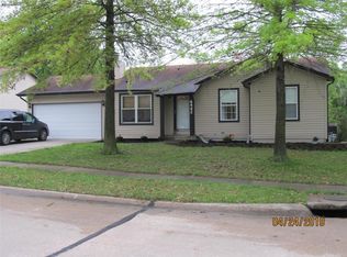 6442 Star Buck Dr, O'Fallon, MO 63368
