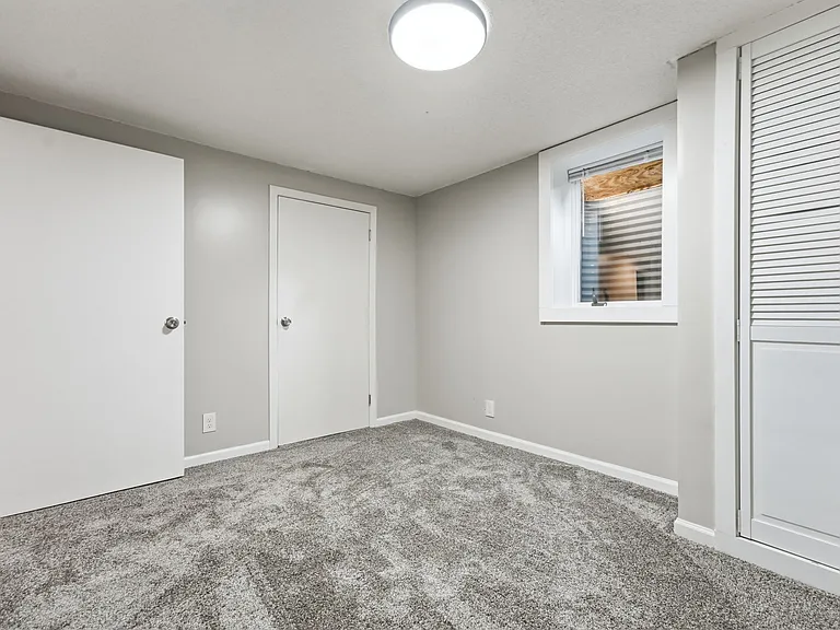 2481 19th Ave E — Photo 5