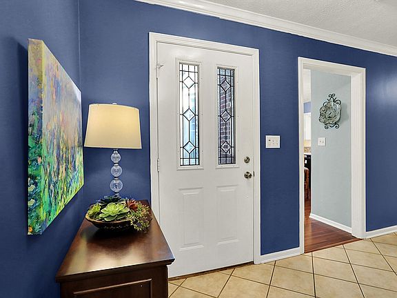 4th image of 2066 Oldfields Circle South Dr