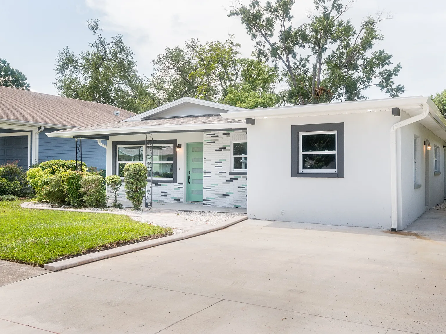 4 bed, 1500 sqft, $3,600 — Photo 1