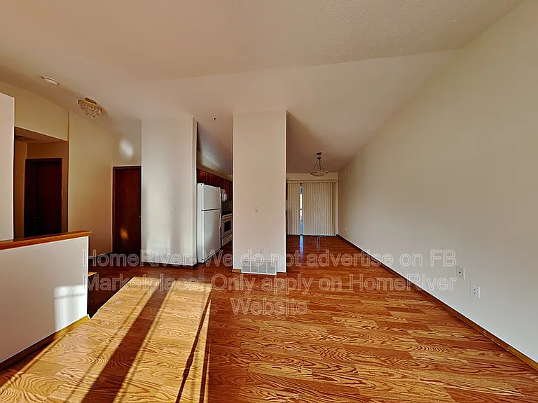 1811 E 8th Ave — Photo 2