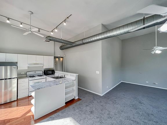 4th image of 1801 W Division St APT 2F