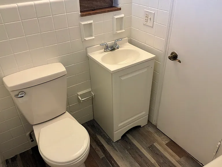 6640 Market St #12 — Photo 9
