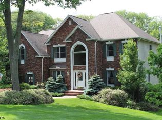 3 Sir Arthurs Ct, Sparta, NJ 07871