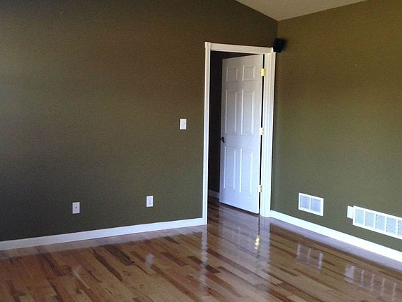 Vaulted ceiling in living room and surround sound system