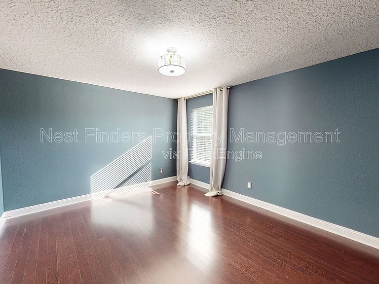 2588 Cody Dr — Photo 32