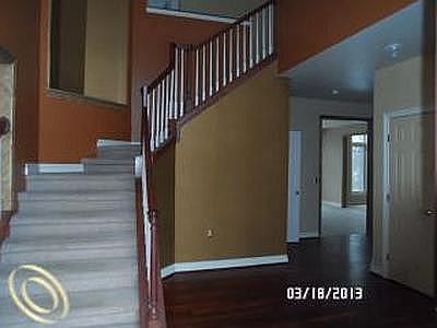 3rd image of 29066 Chateau Ct