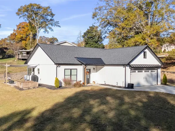 412 E North 5th St, Seneca, SC 29678