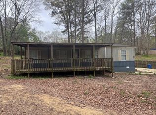 176 Dolphin Dr SE, Cartersville, GA 30121