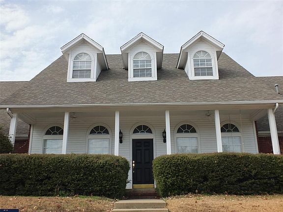2nd image of 8329 Thornhaven Ct