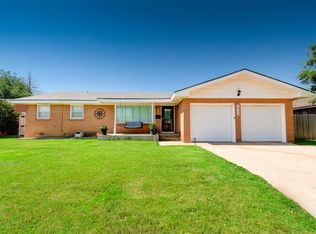 1903 W 17th St, Plainview, TX 79072