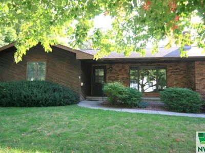 323/327 Michigan St, Storm Lake, IA, 50588