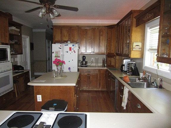 5th image of 1133 Sam Baston Dr