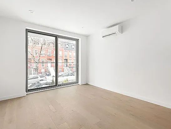 3rd image of 18 Van Buren St #2F