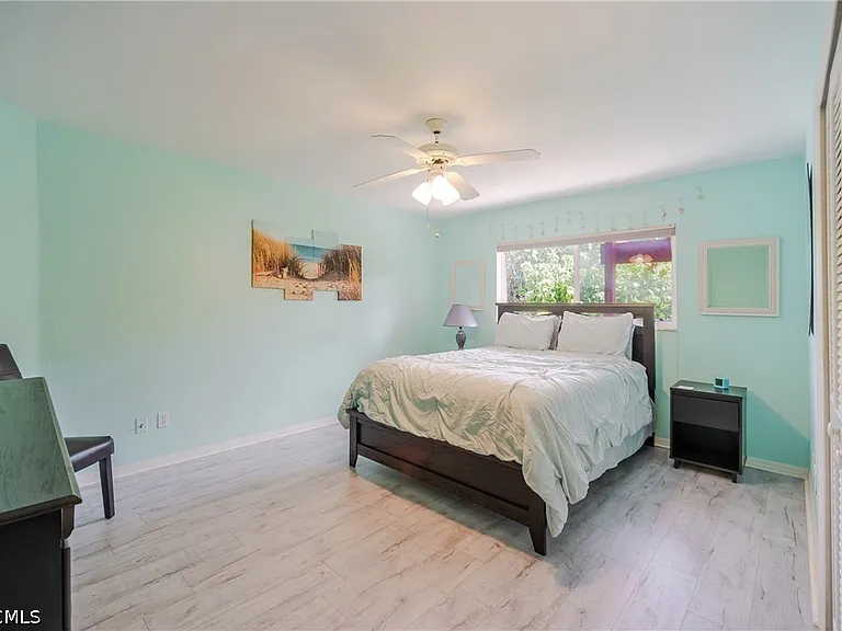 105 SW 39th Pl — Photo 19