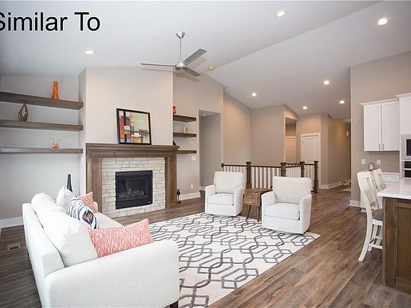 2nd image of 1605 SE Silver Pointe Dr