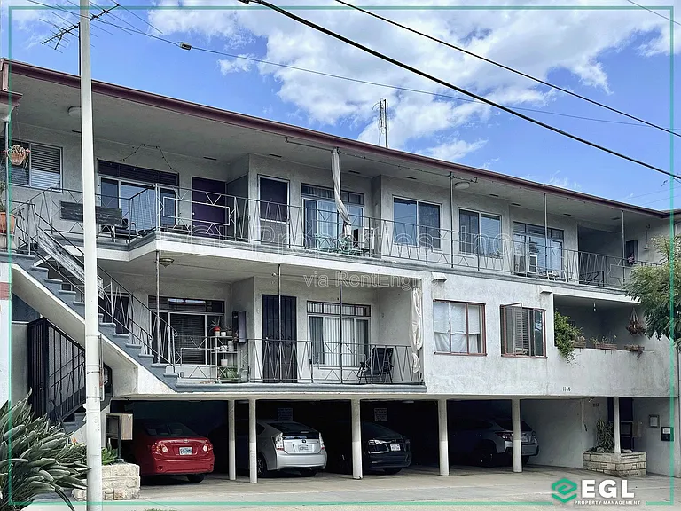 1168 N Curson Ave #2 — Photo 12