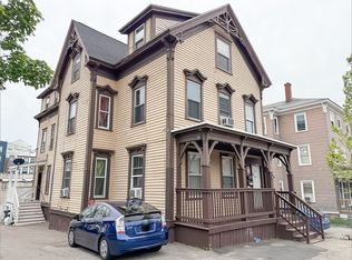 127 Austin St, Worcester, MA 01609