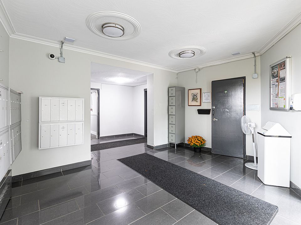 1st image of 191 Silvercreek Pkwy S #2bdrm