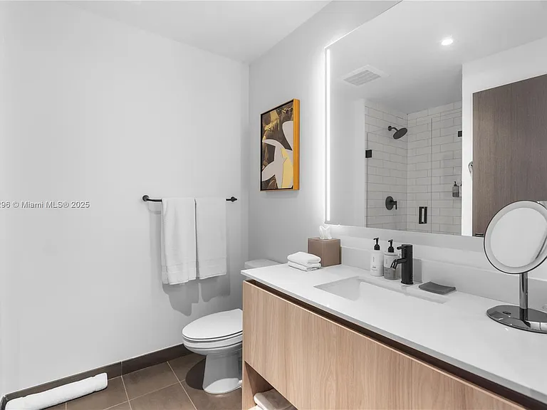 398 NE 5th St #3207 — Photo 18