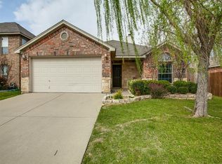 9521 Tomahawk Trl, Fort Worth, TX 76244