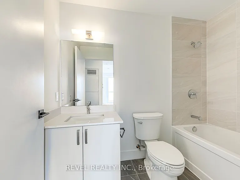 2782 Barton St E #1107 — Photo 32