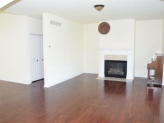 5th image of 41817 Gainsley Dr