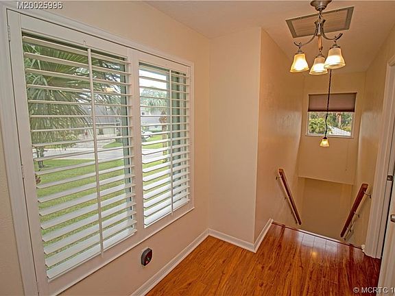 5th image of 3256 NE Holly Creek Dr