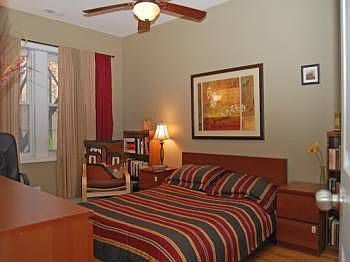 2nd image of 4330 N Sacramento Ave APT 1W