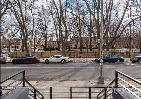 Rented by Compass | media 16