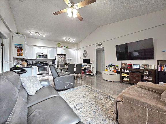 3rd image of 841 Lyons Rd APT 24205