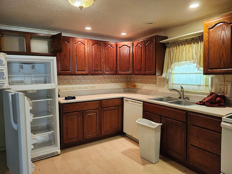 1739 N Gulick Ave — Photo 21