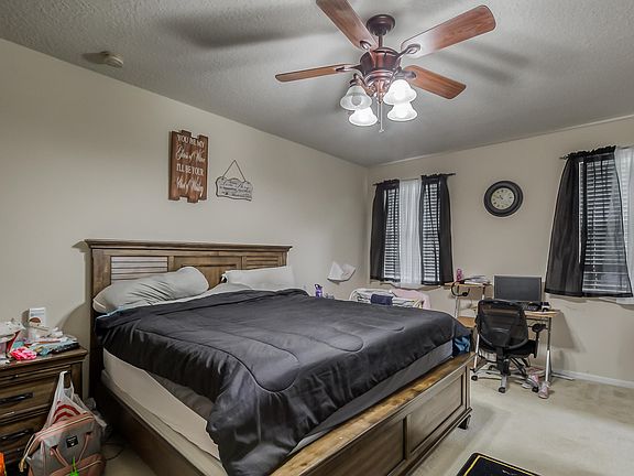 4th image of 7431 Hawks Cliff Dr