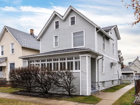 142 Des Plaines Ave, Forest Park, IL 60130