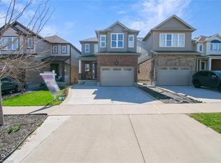 14 Willowrun Dr, Kitchener, ON N2A0H5
