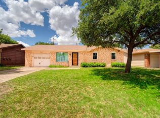 1930 74th St, Lubbock, TX 79423
