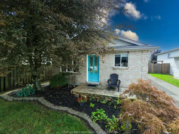 8 Hampton Ct, Chatham Kent, ON N7M 6K9