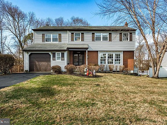 2nd image of 115 Morgan Rd