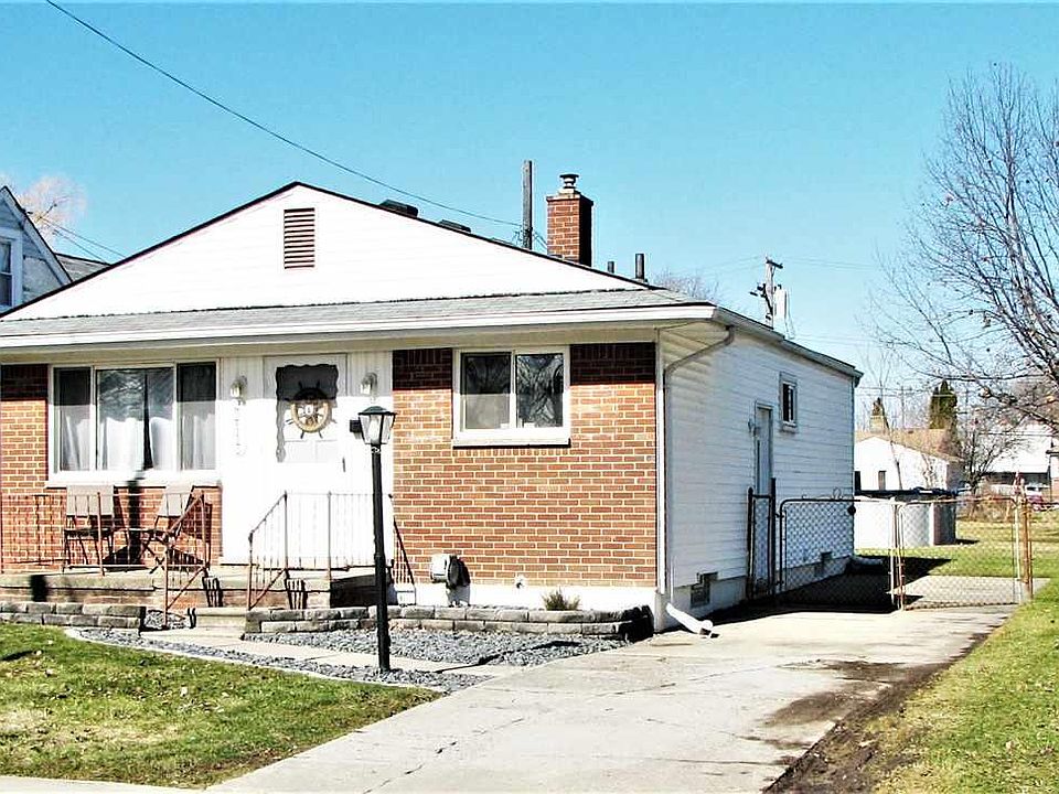 1st image of 22113 Dorion St