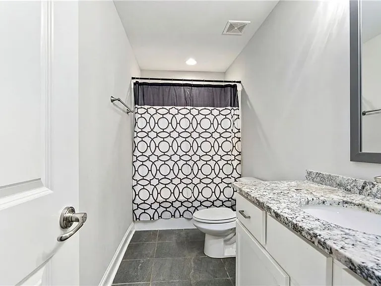 1817 Armistead Ln — Photo 7