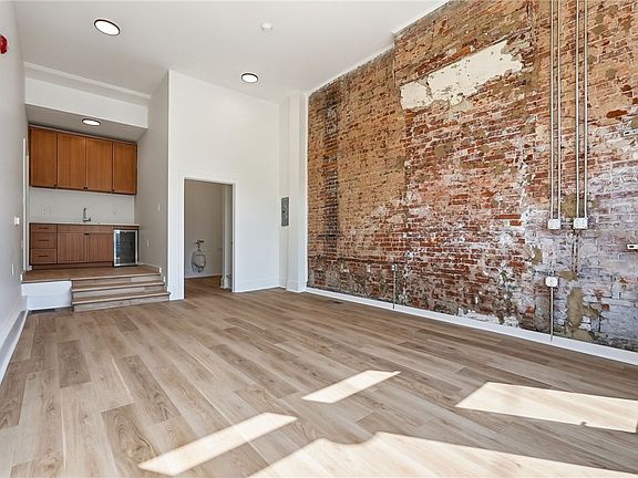 4th image of 3329 Liberty Ave