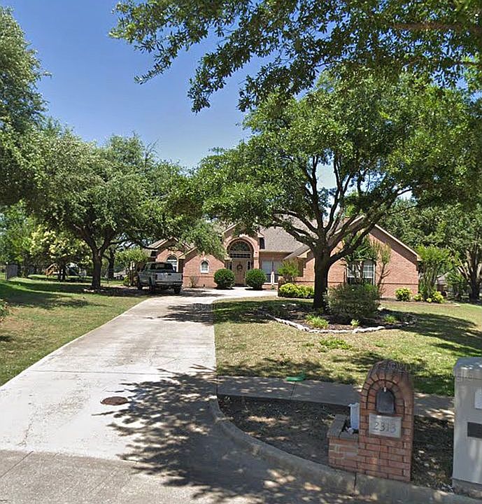 1st image of 2313 Woodmont Cir